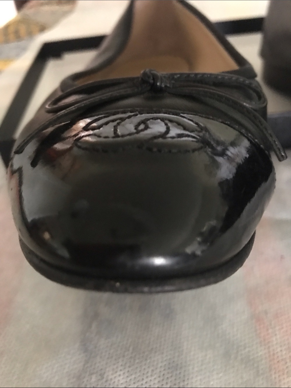 Chanel Black Leather w patent leather toe Ballet Flats size 38 EUC - Picture 13 of 13